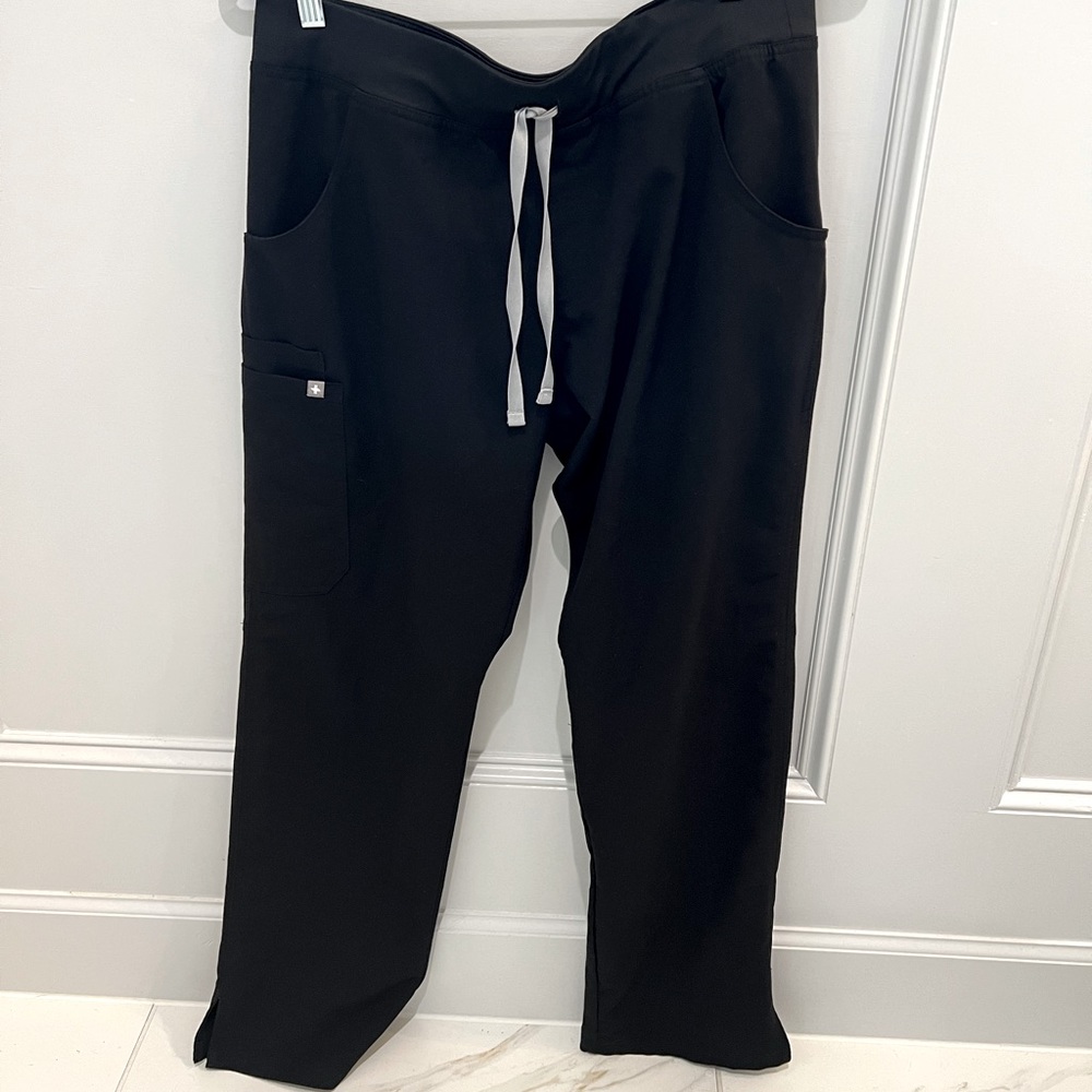FIGS Scrub pants